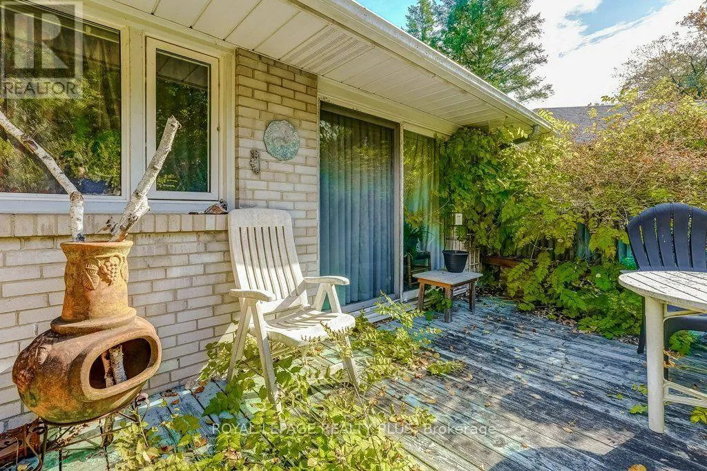 1538 LORNE WOOD ROAD