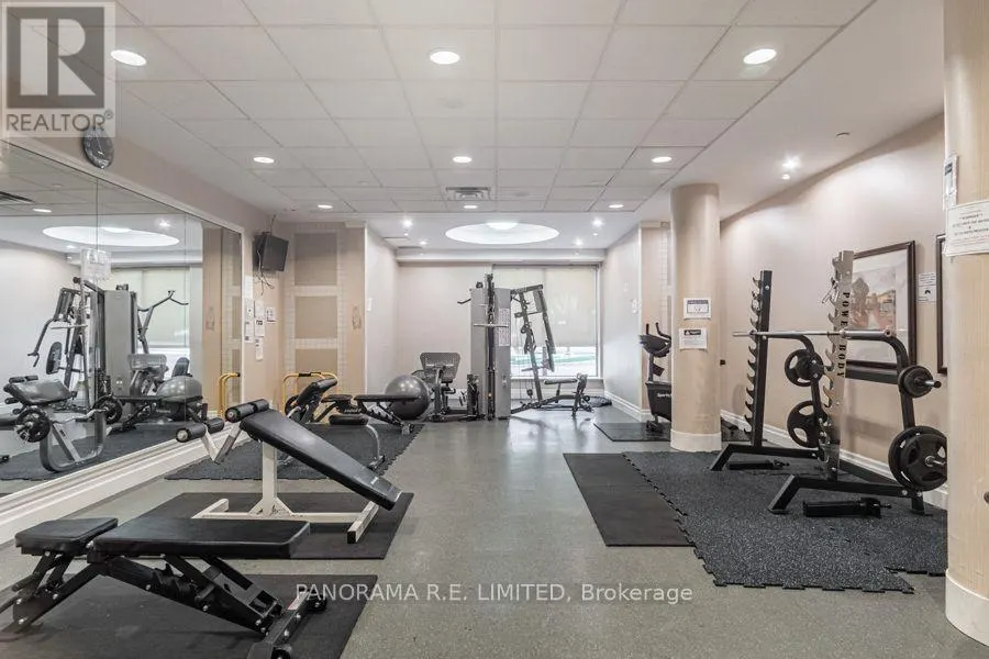 723 - 5233 DUNDAS STREET W