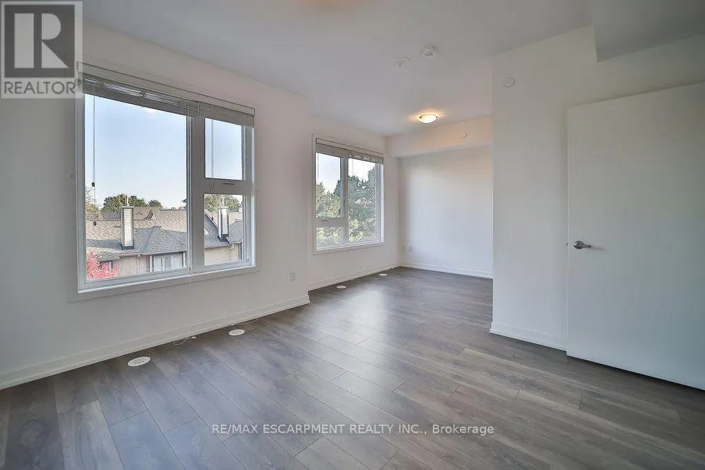 102 - 2530 EGLINTON AVENUE W