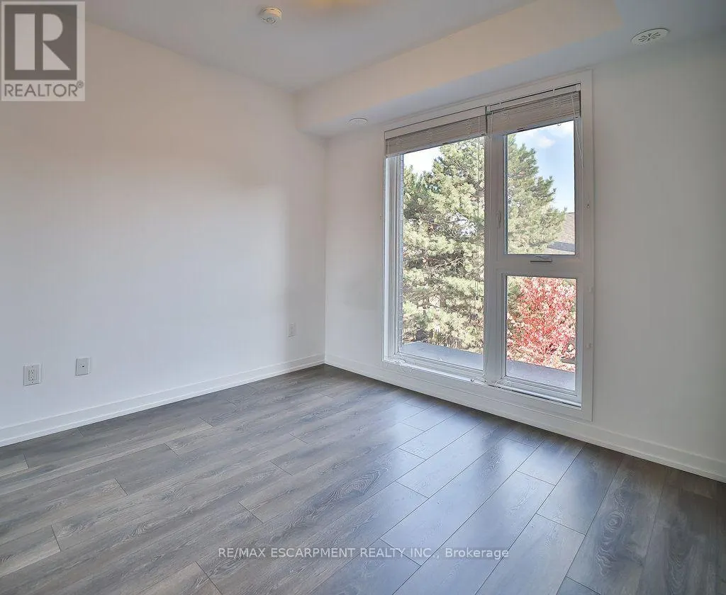 102 - 2530 EGLINTON AVENUE W
