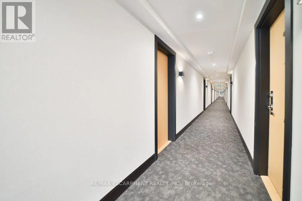 102 - 2530 EGLINTON AVENUE W