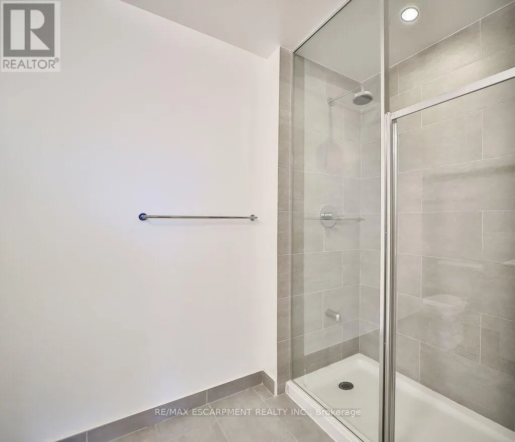 102 - 2530 EGLINTON AVENUE W