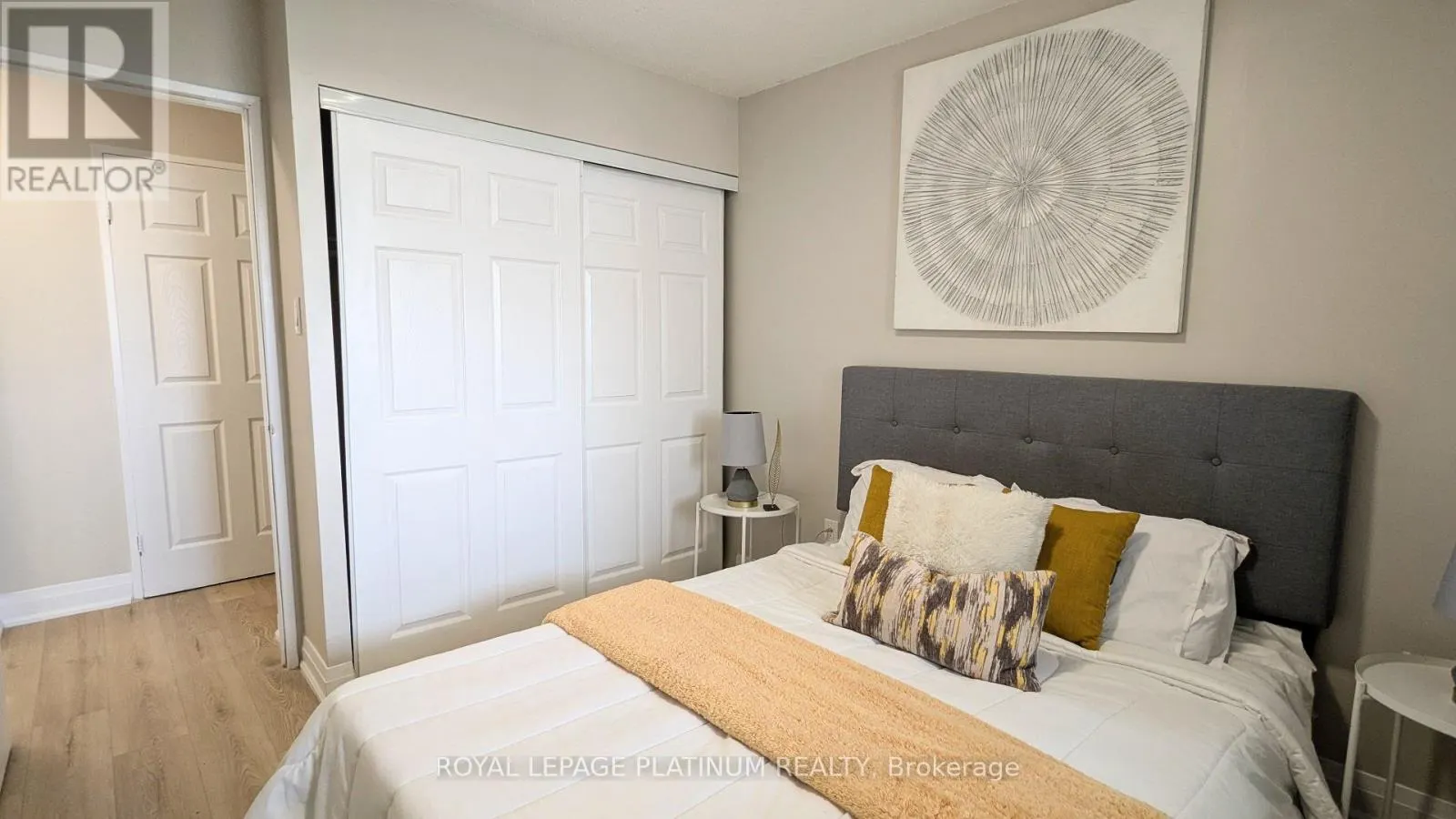 704 - 3559 EGLINTON AVENUE W
