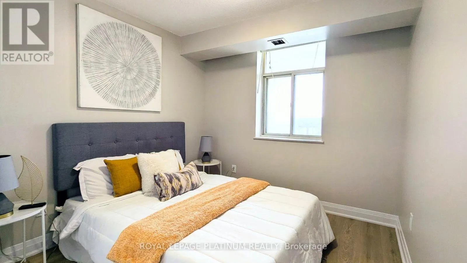 704 - 3559 EGLINTON AVENUE W