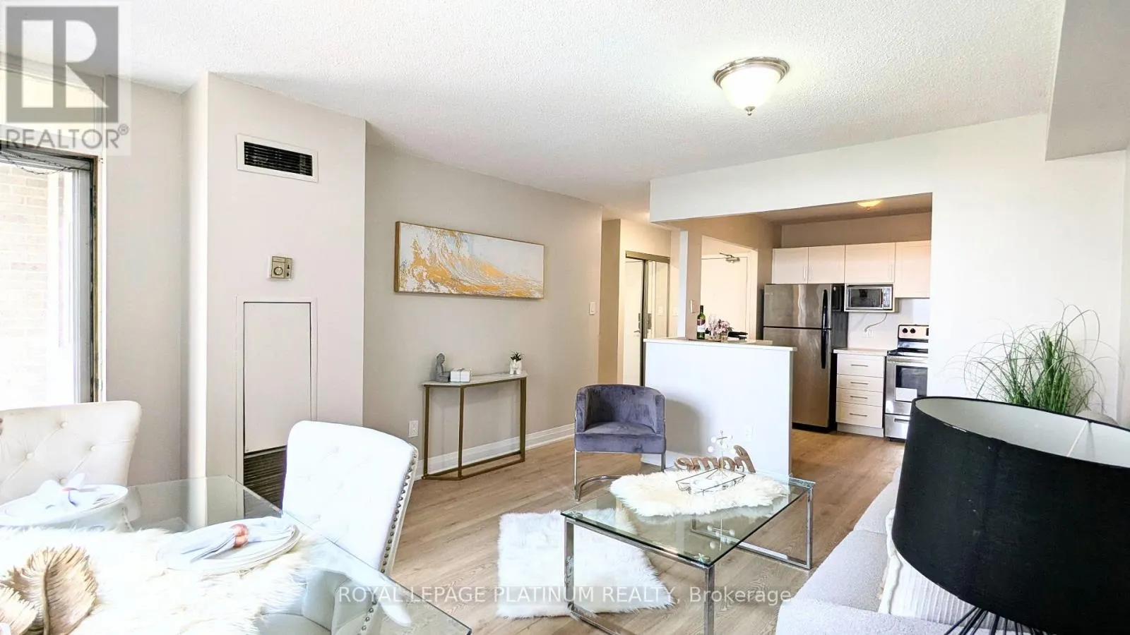 704 - 3559 EGLINTON AVENUE W