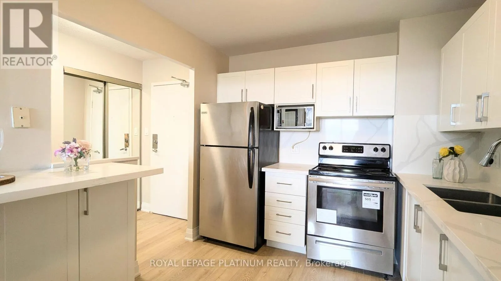 704 - 3559 EGLINTON AVENUE W