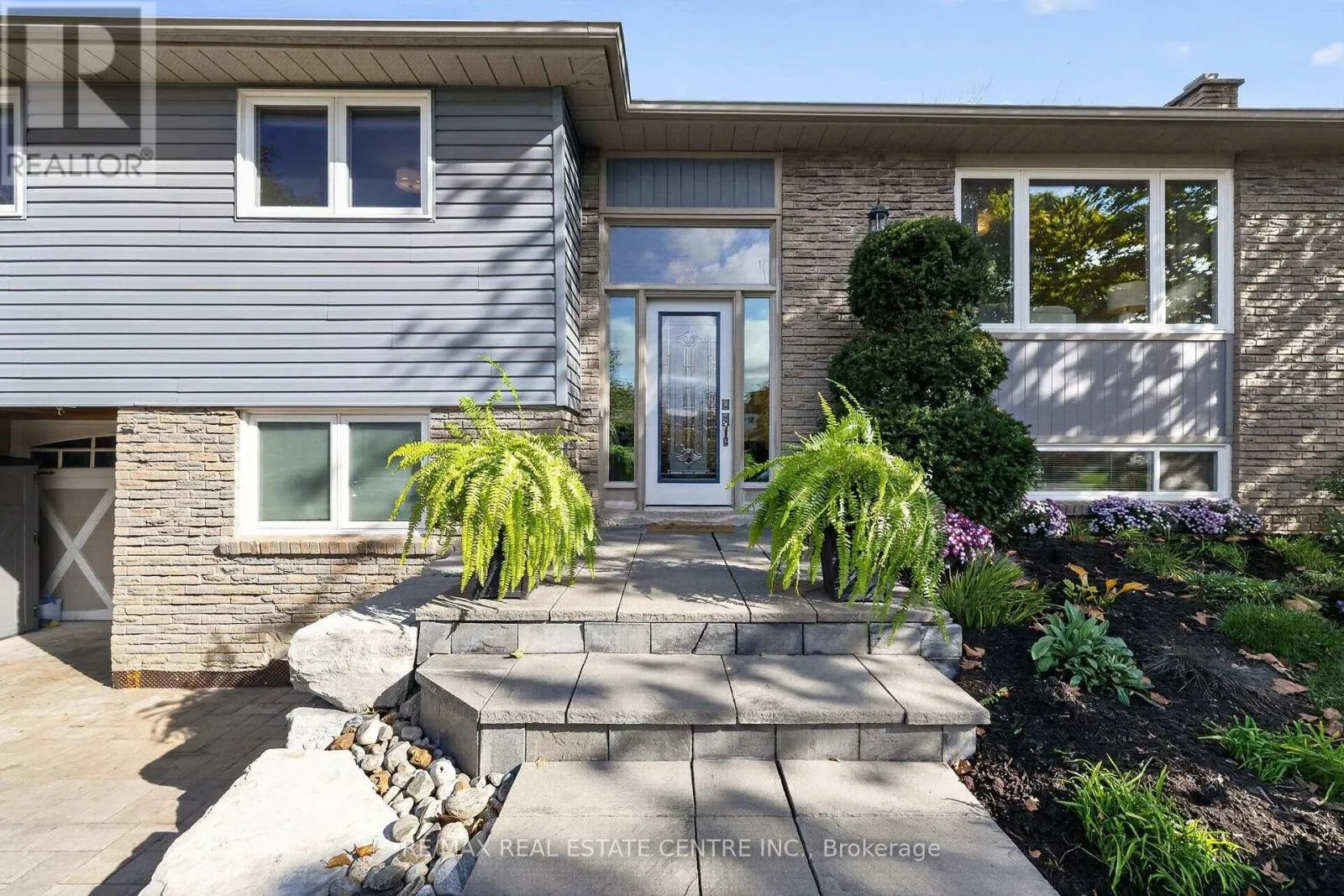 241 BOUSFIELD CRESCENT