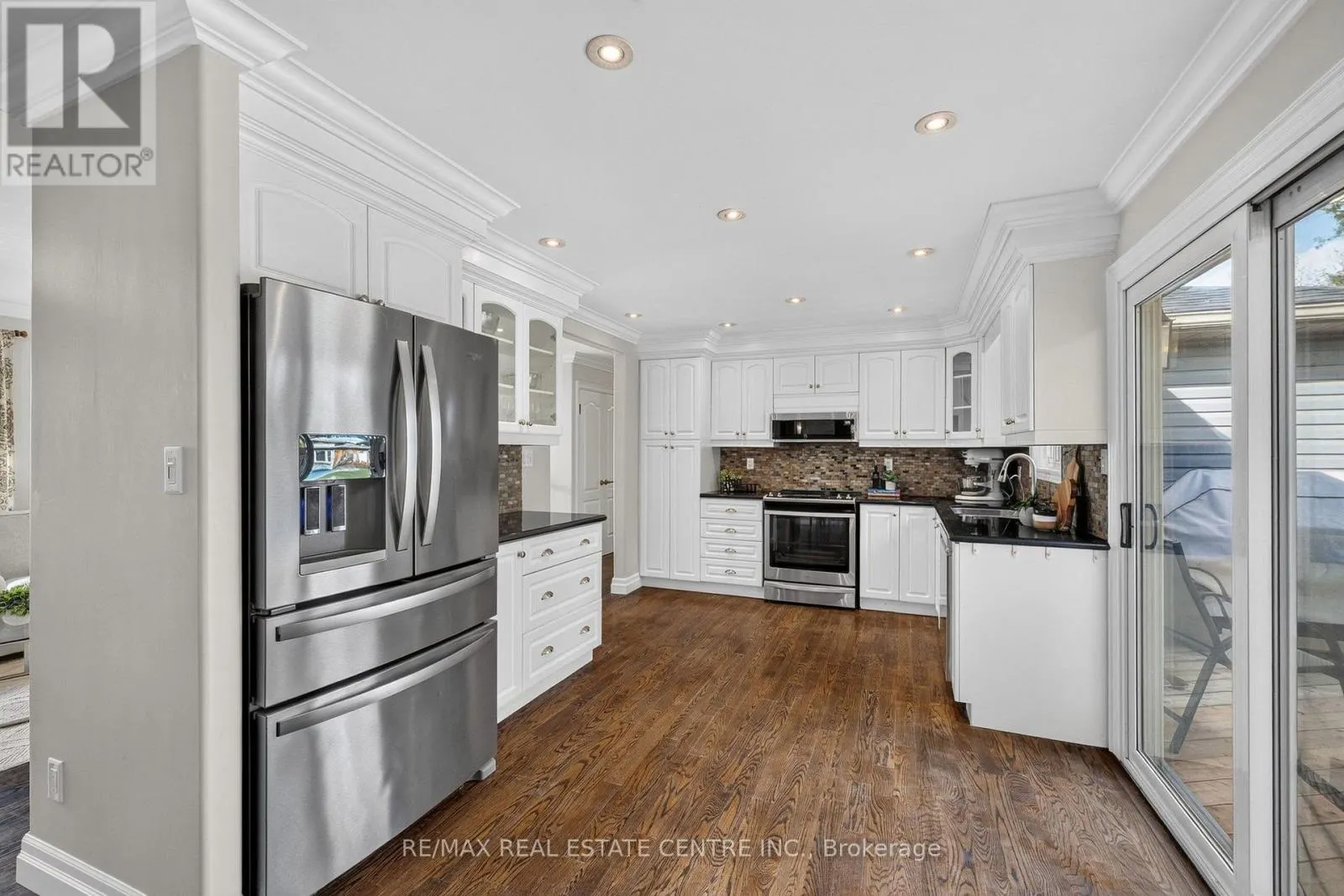 241 BOUSFIELD CRESCENT