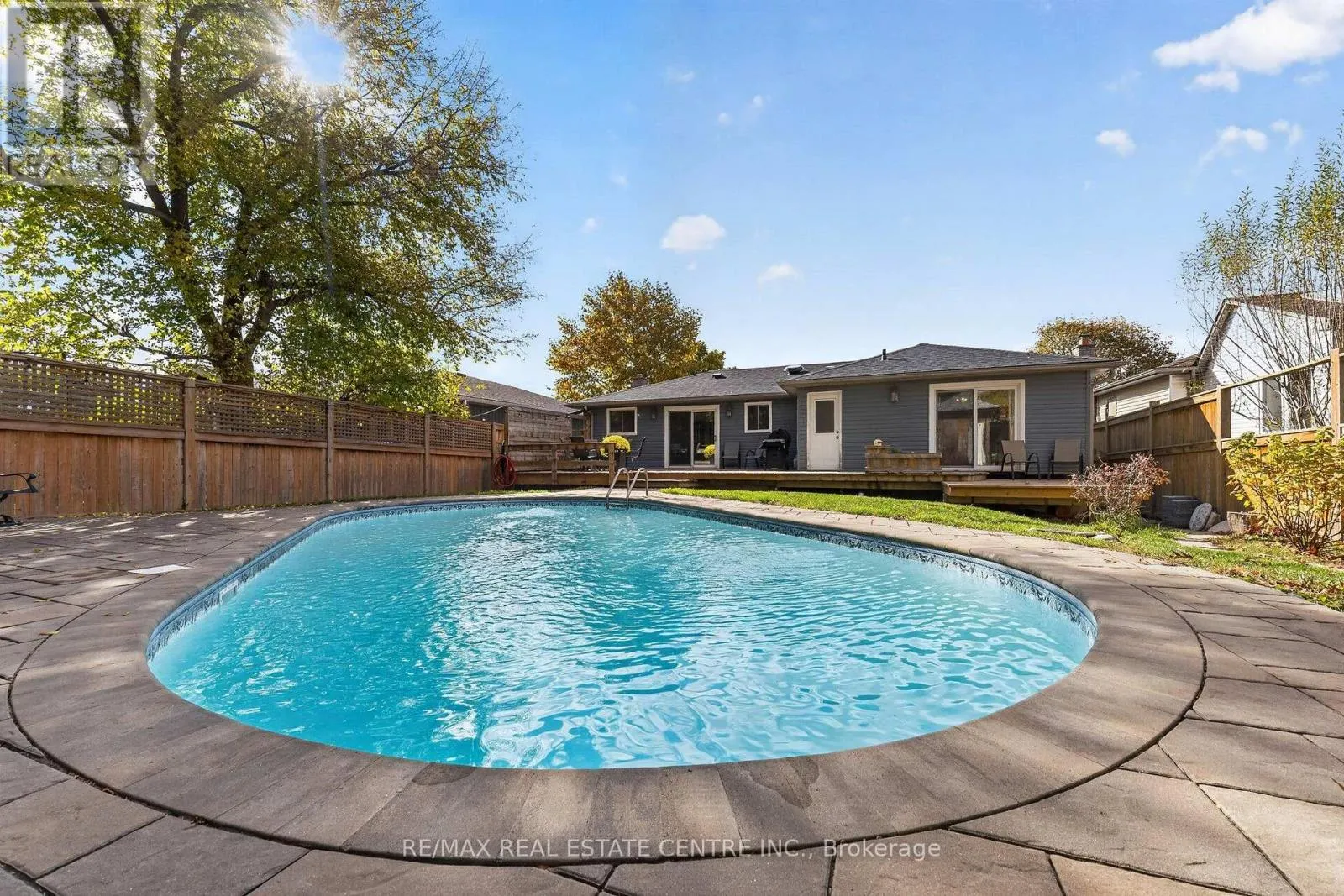 241 BOUSFIELD CRESCENT