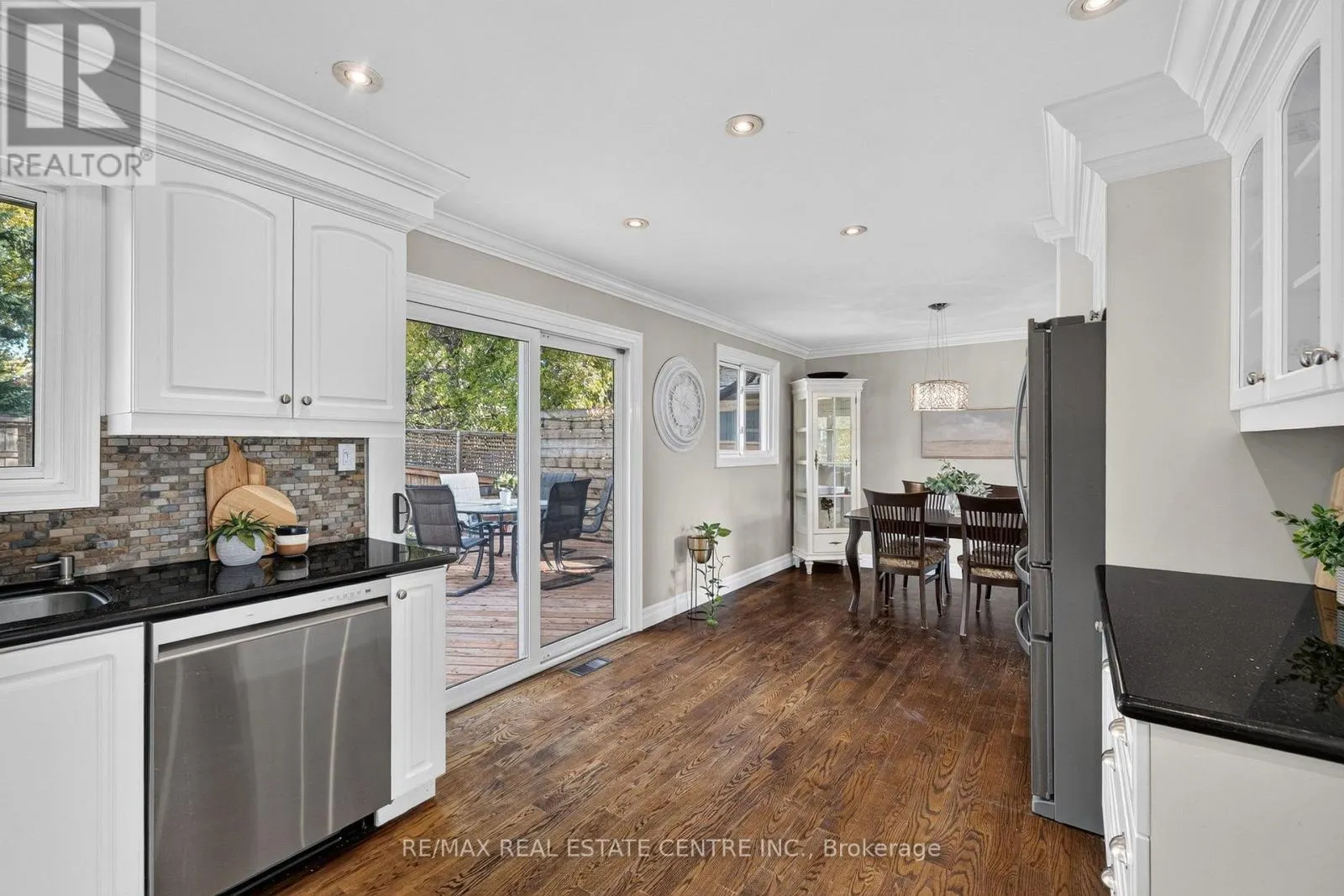 241 BOUSFIELD CRESCENT