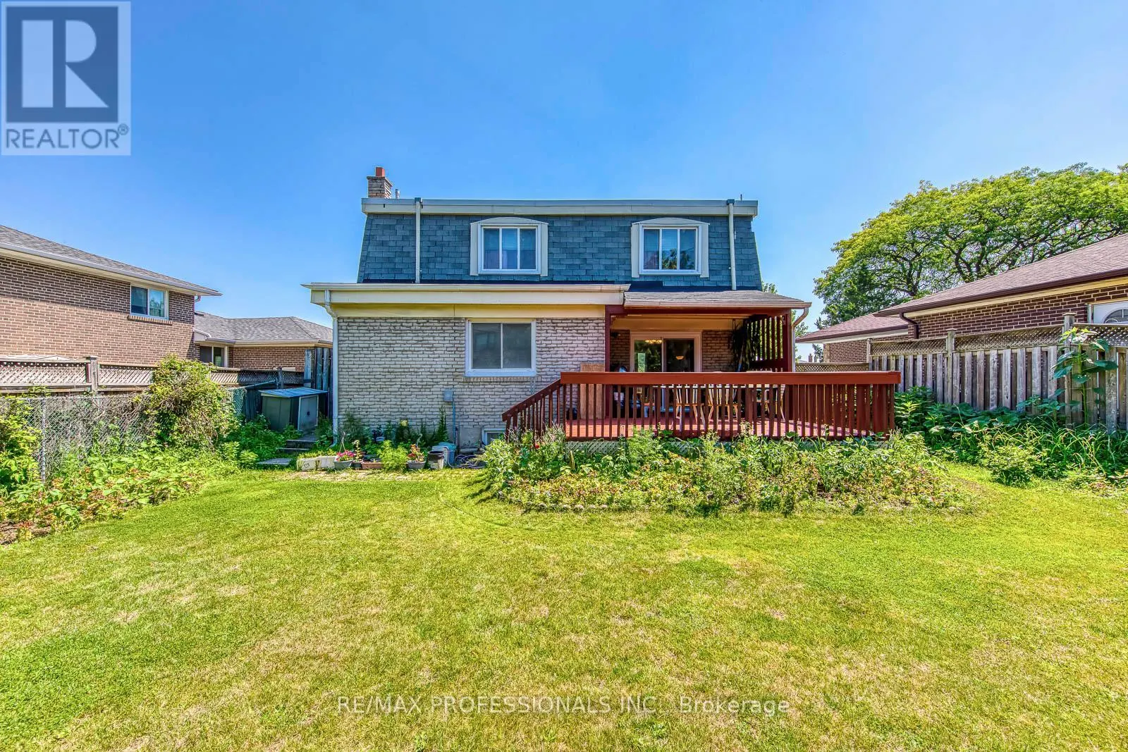 256 WELLESWORTH DRIVE