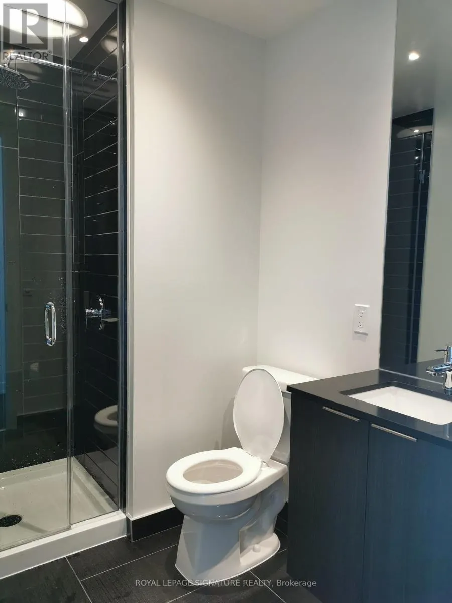 6711 - 448 BURHAMTHORPE ROAD W