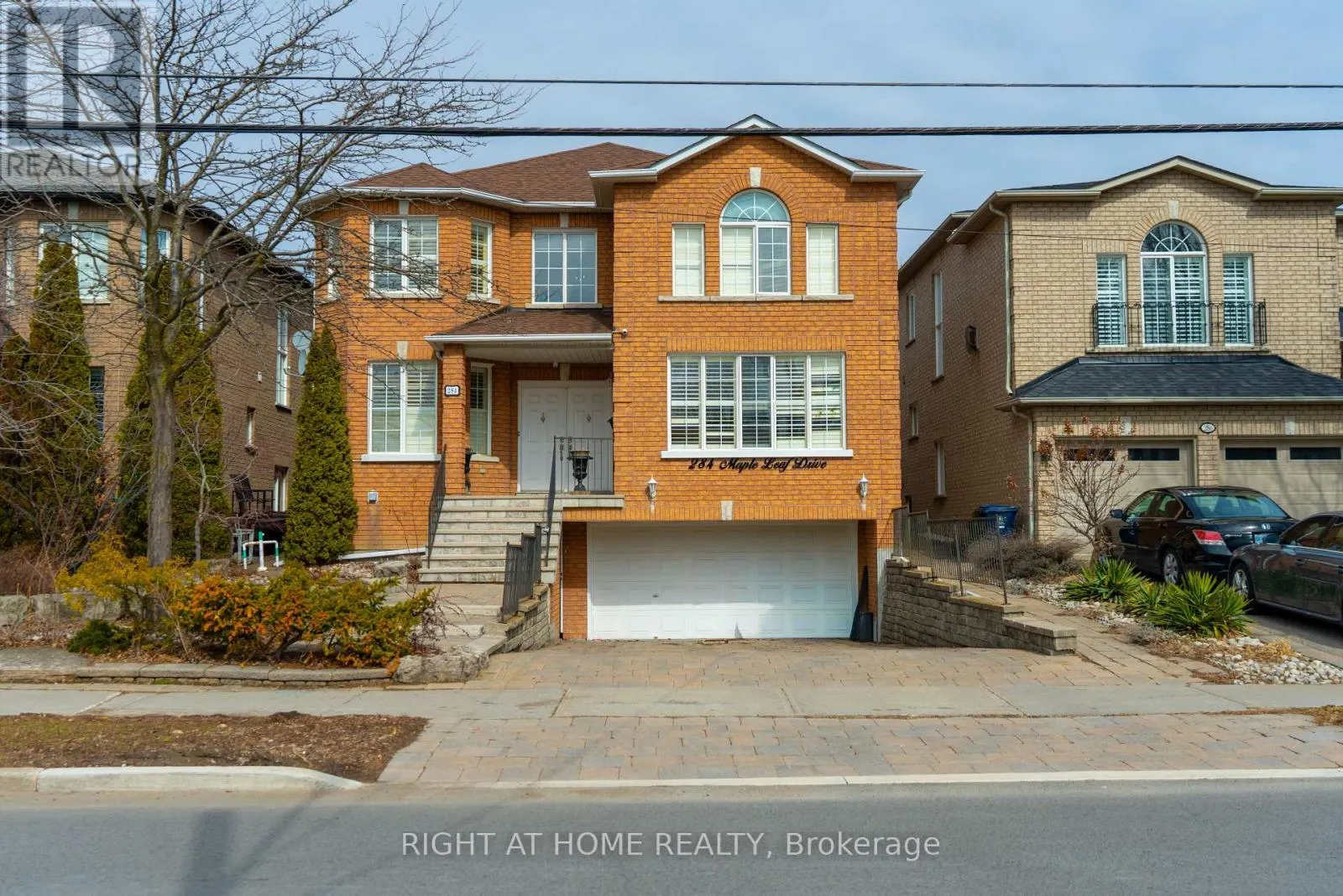 284 MAPLE LEAF DRIVE