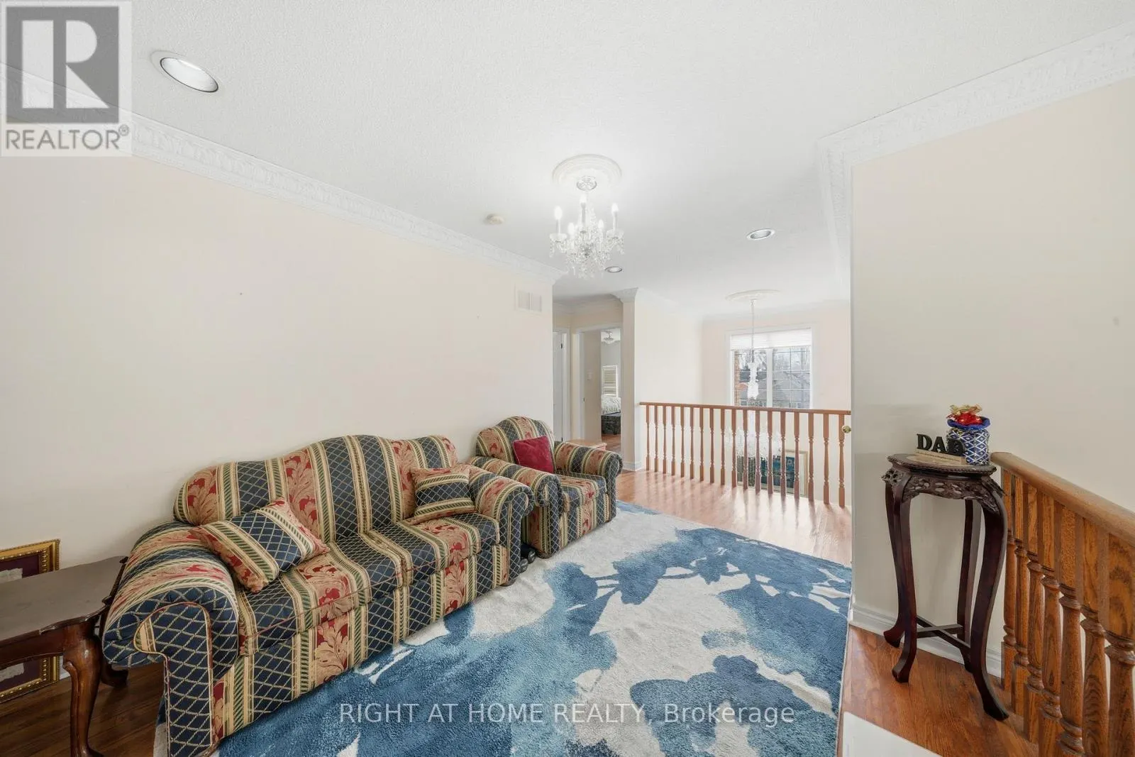 284 MAPLE LEAF DRIVE