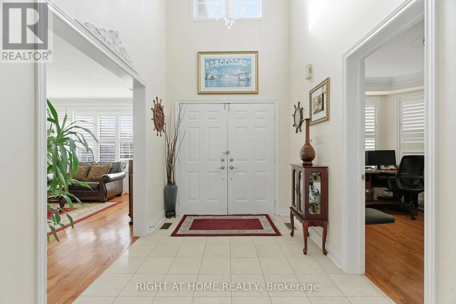 284 MAPLE LEAF DRIVE