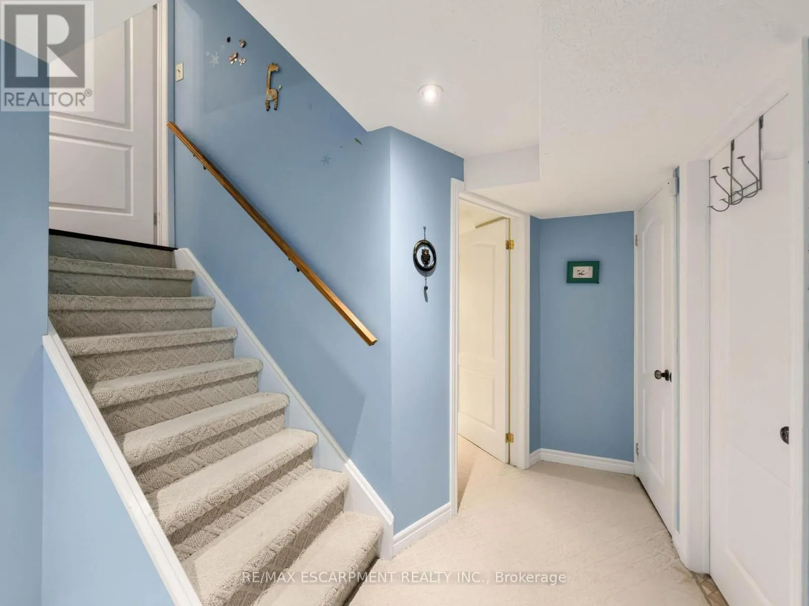 1396 THORNCREST CRESCENT