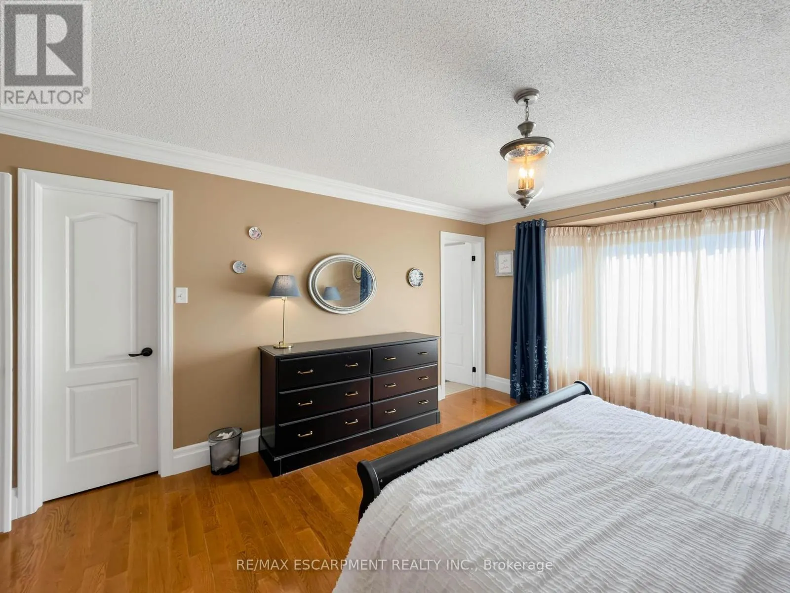 1396 THORNCREST CRESCENT