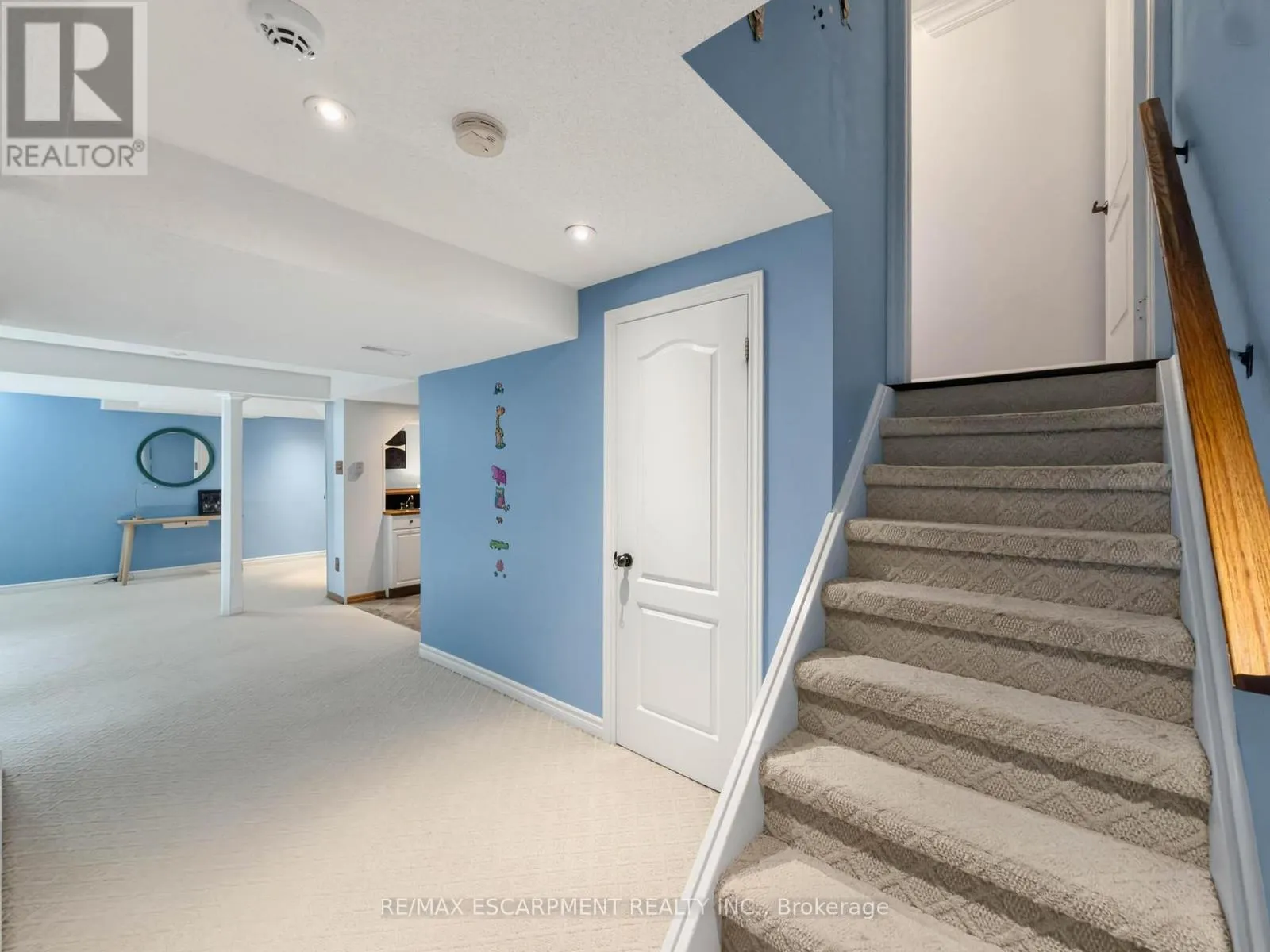 1396 THORNCREST CRESCENT