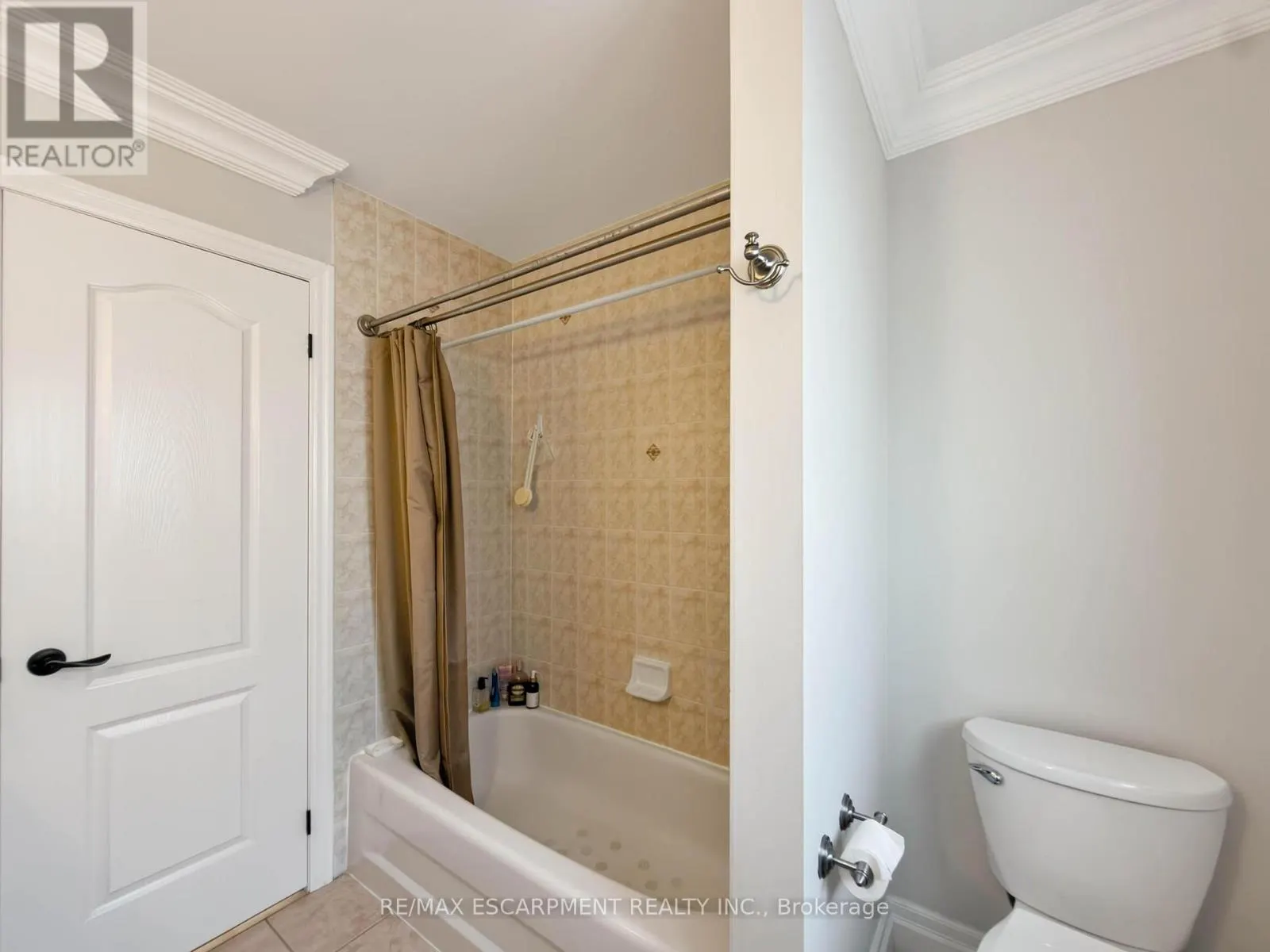 1396 THORNCREST CRESCENT