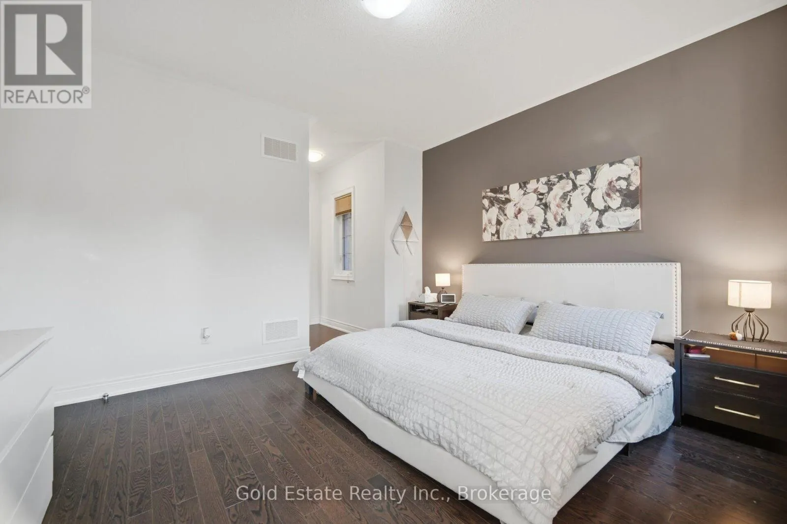 15 DAIRYMAID ROAD
