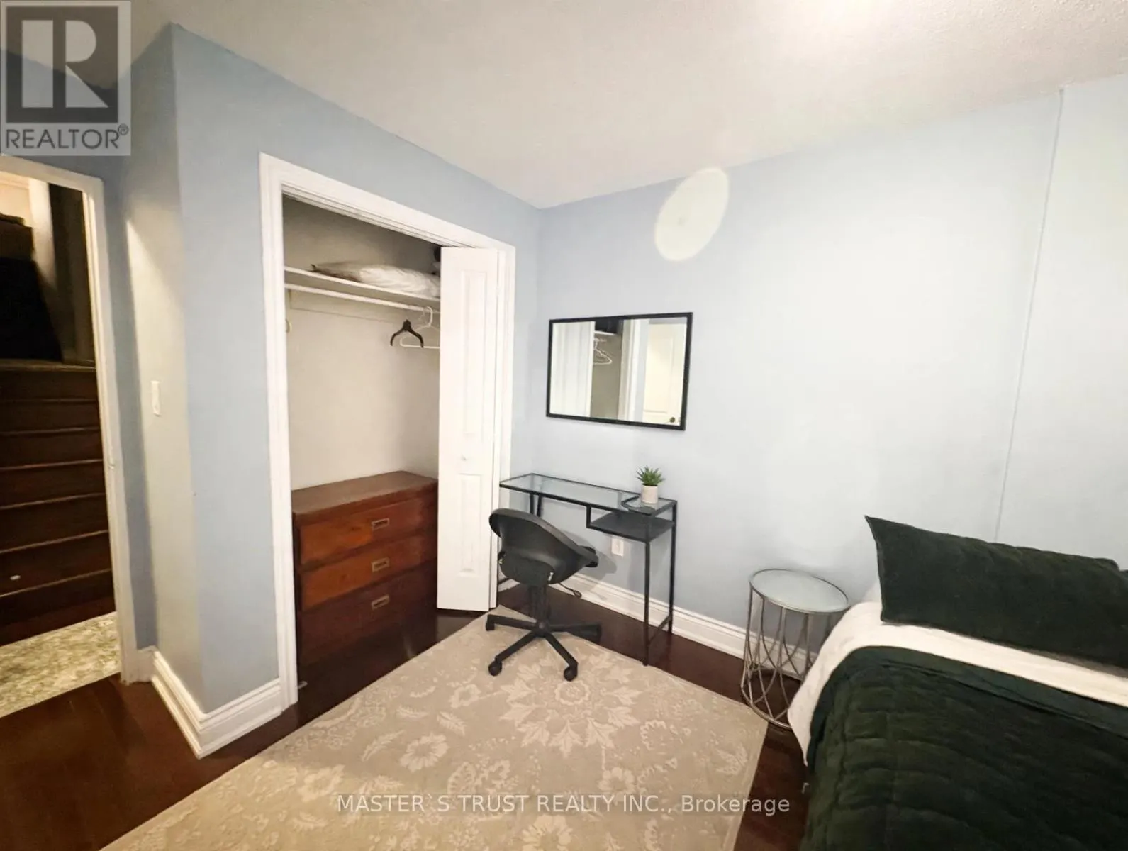 1105 - 11 WINCOTT DRIVE