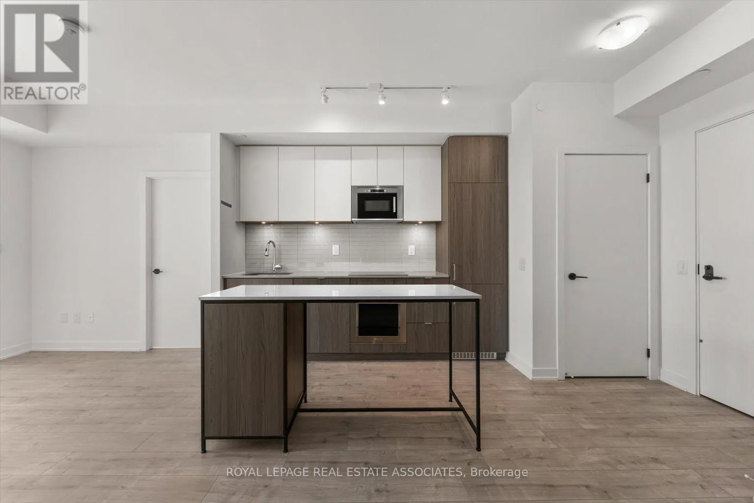 1309 - 220 MISSINNIHE WAY