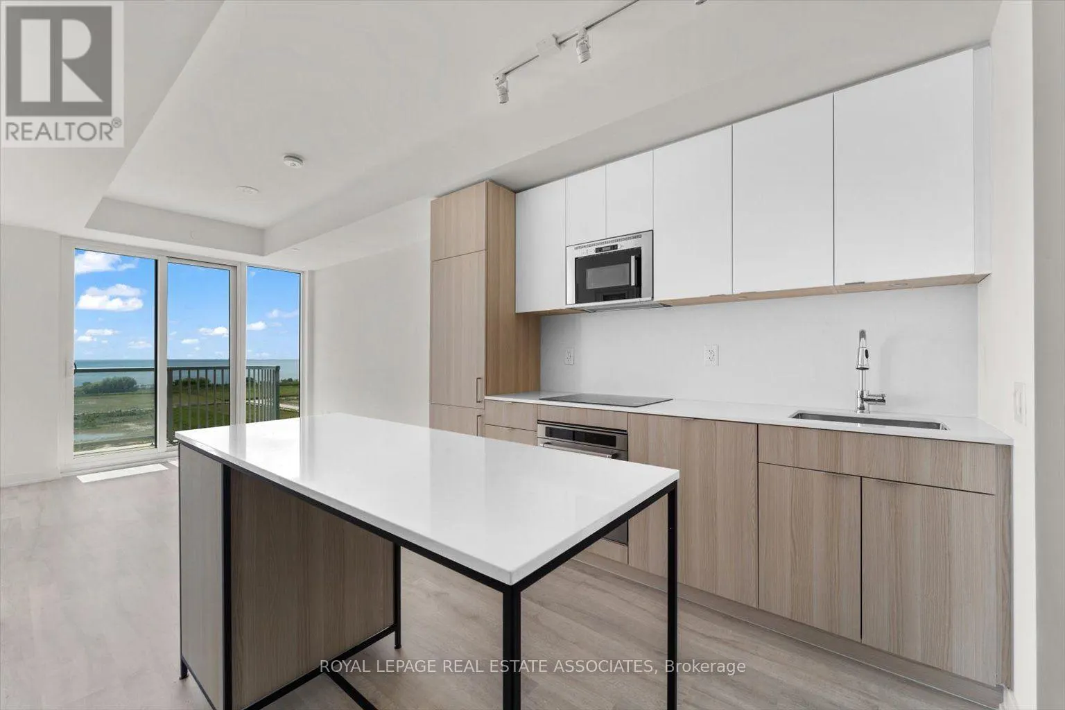 1309 - 220 MISSINNIHE WAY