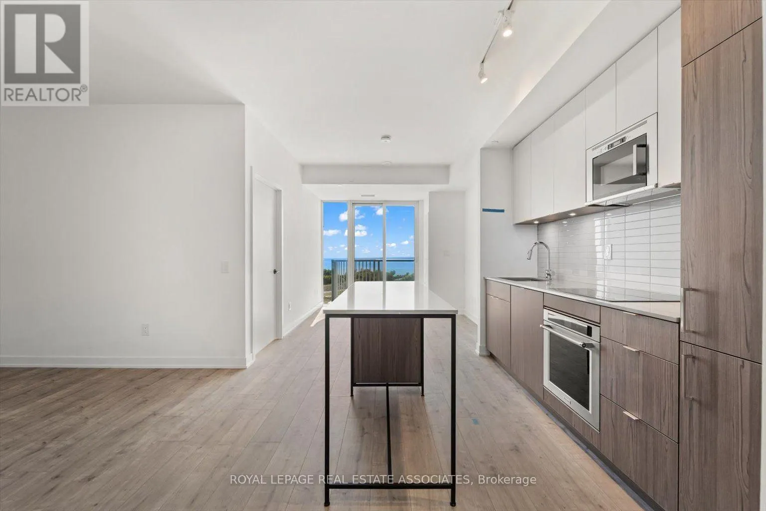 1309 - 220 MISSINNIHE WAY