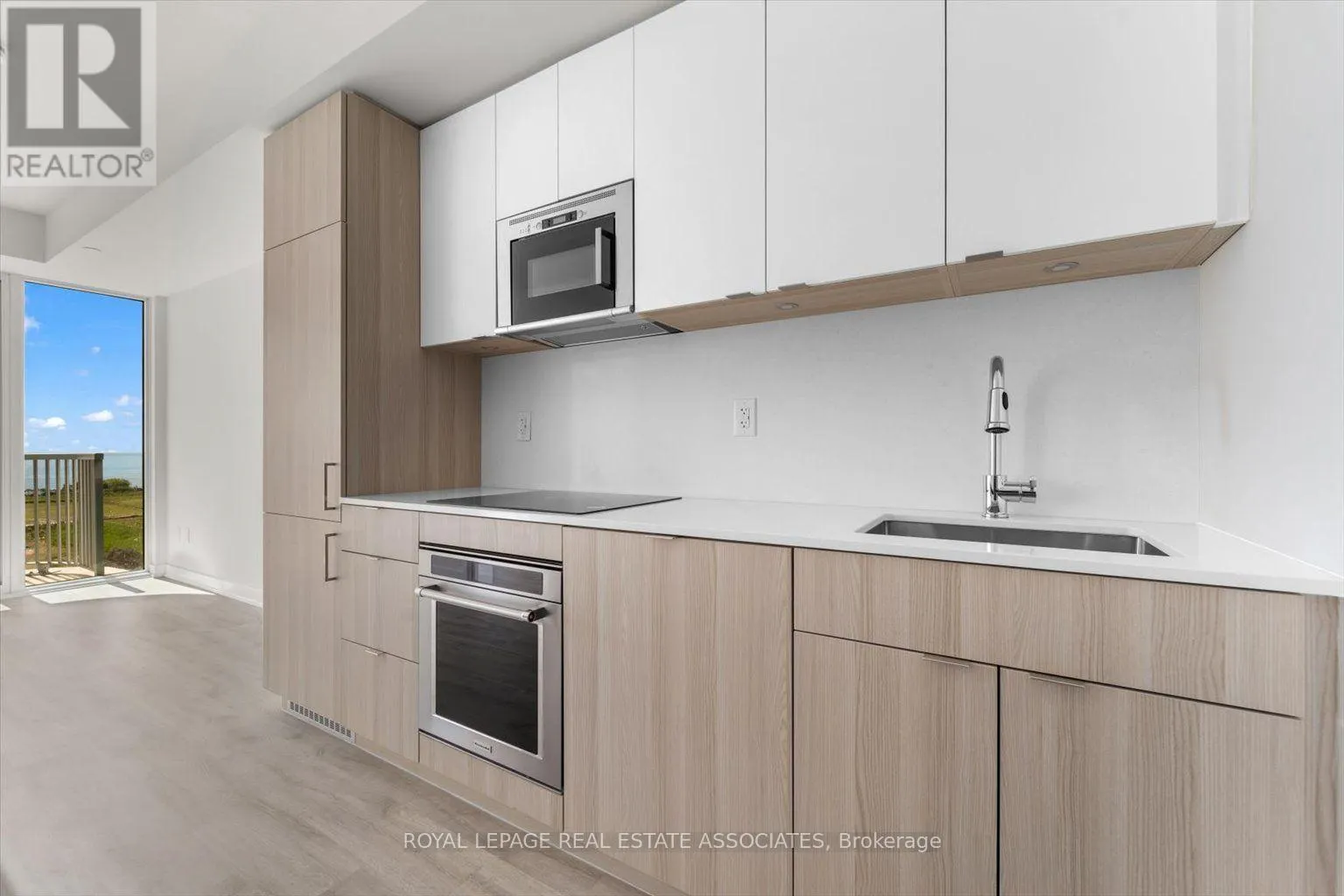 1309 - 220 MISSINNIHE WAY
