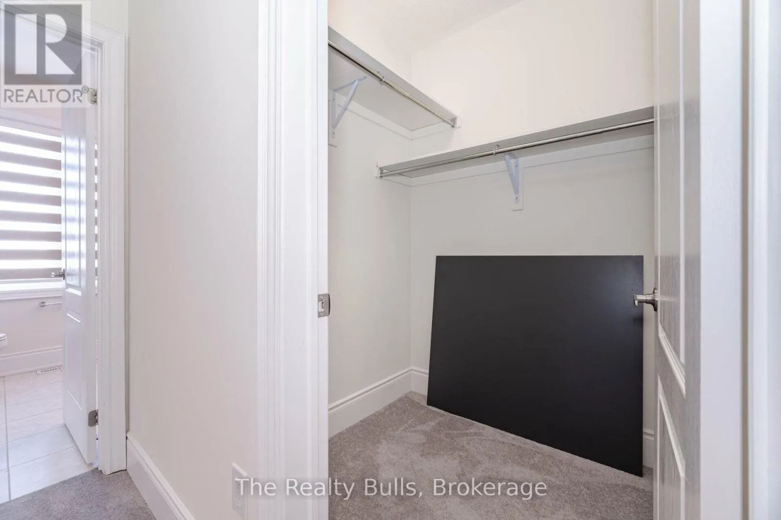 26 FOXSPARROW ROAD