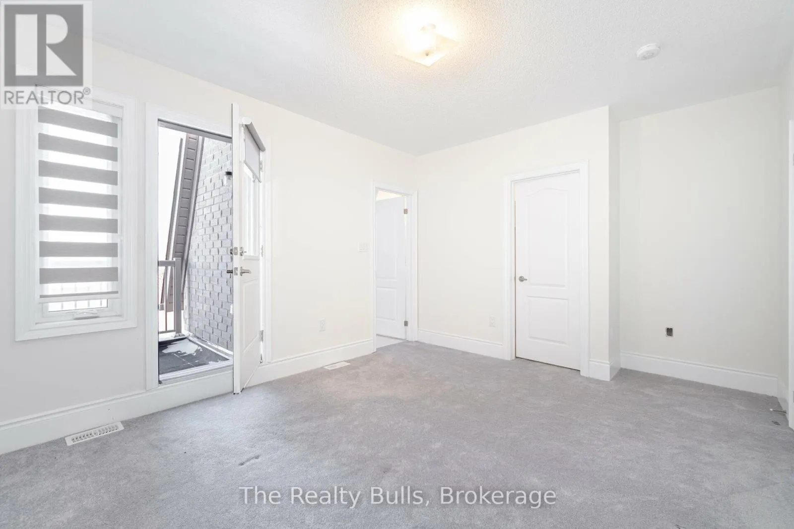 26 FOXSPARROW ROAD