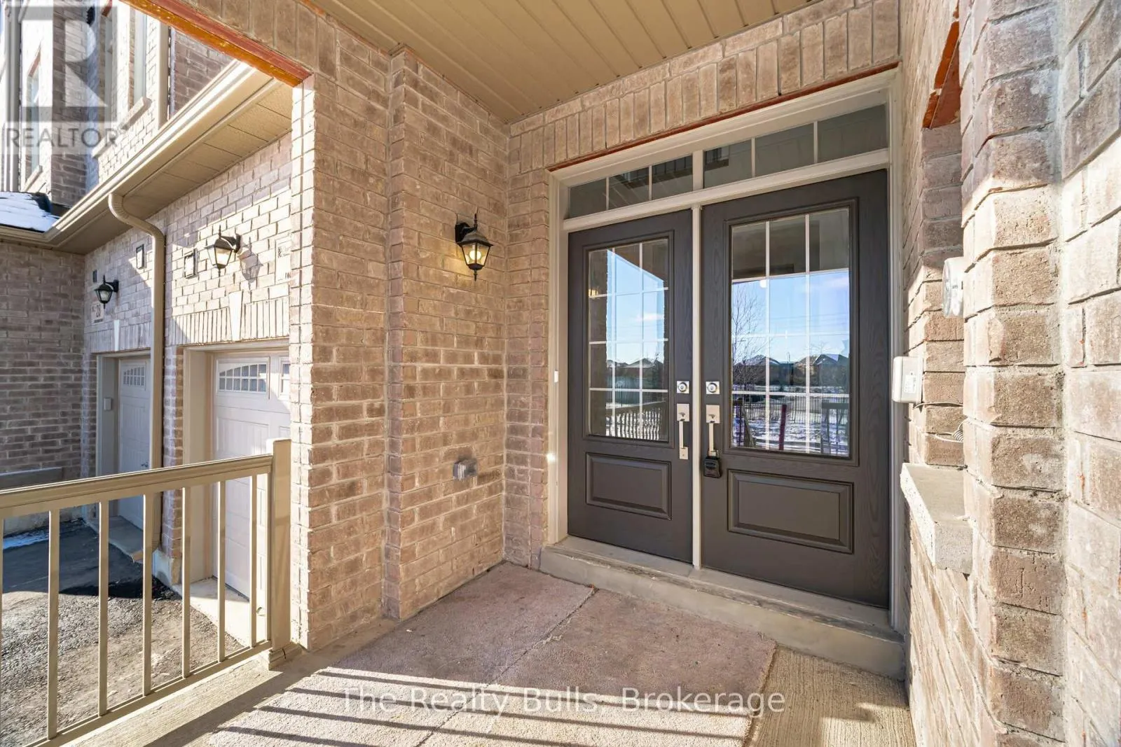 26 FOXSPARROW ROAD