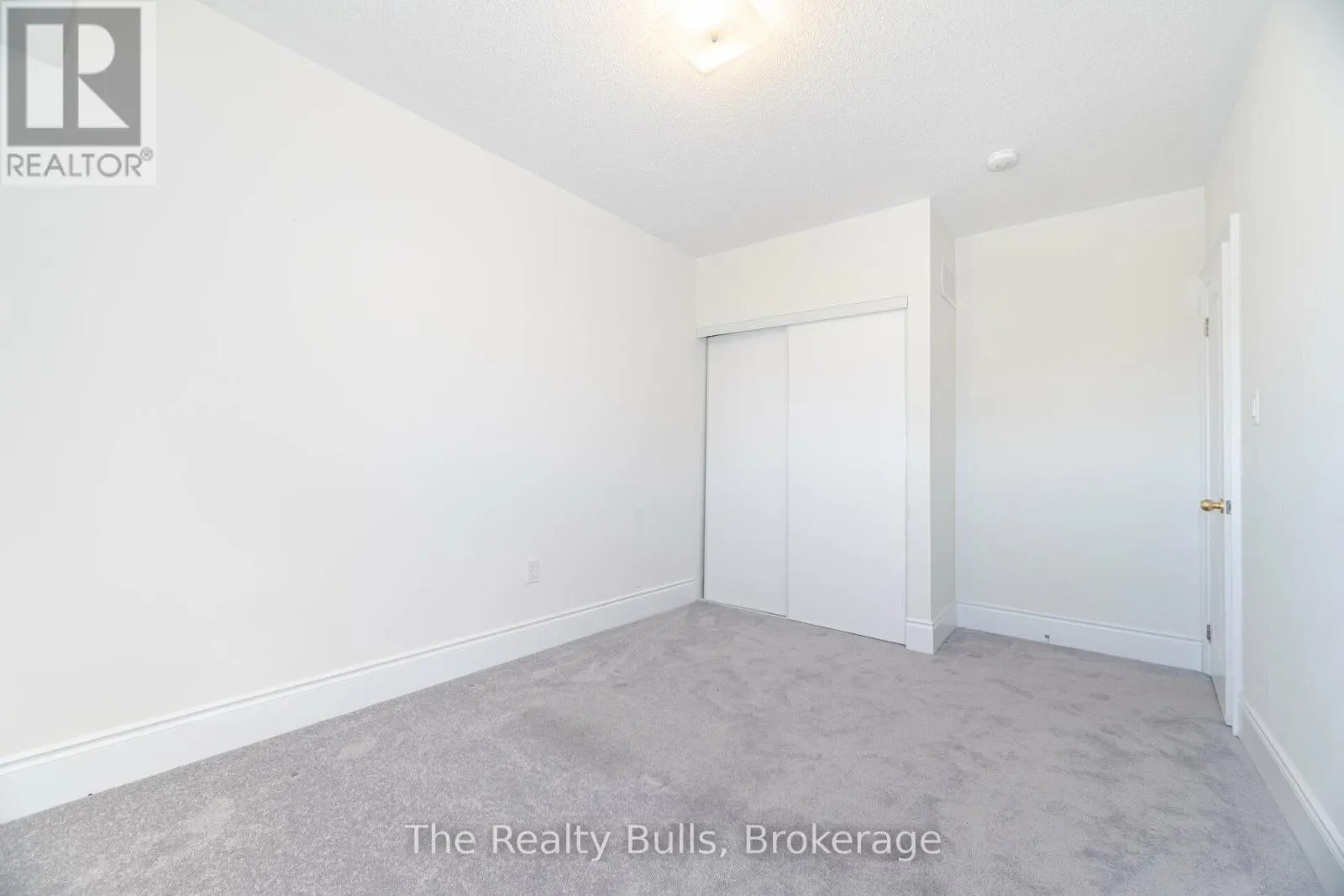 26 FOXSPARROW ROAD