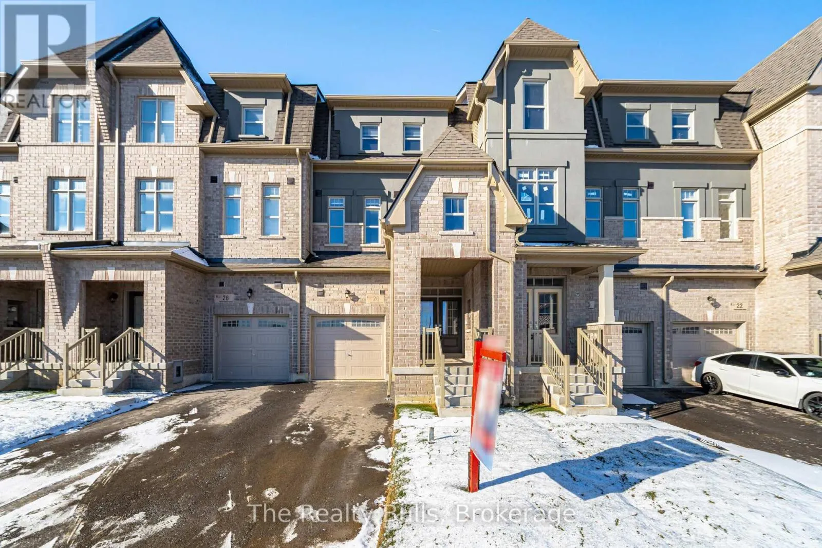 26 FOXSPARROW ROAD