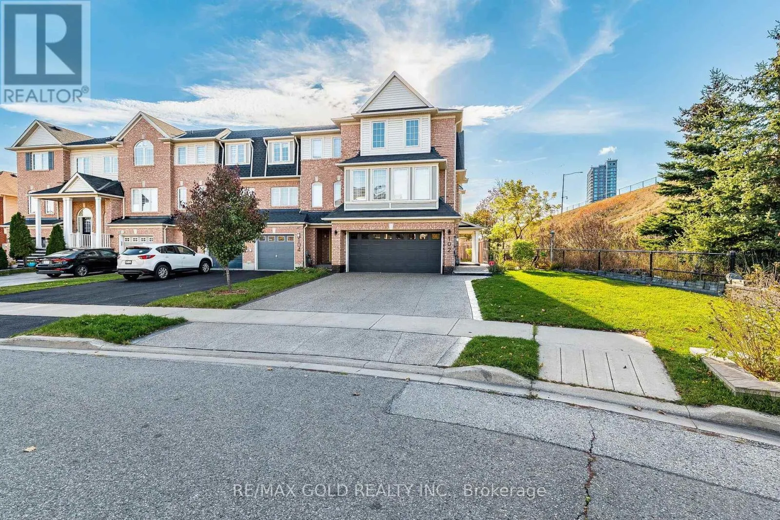 102 DECKER HOLLOW CIRCLE