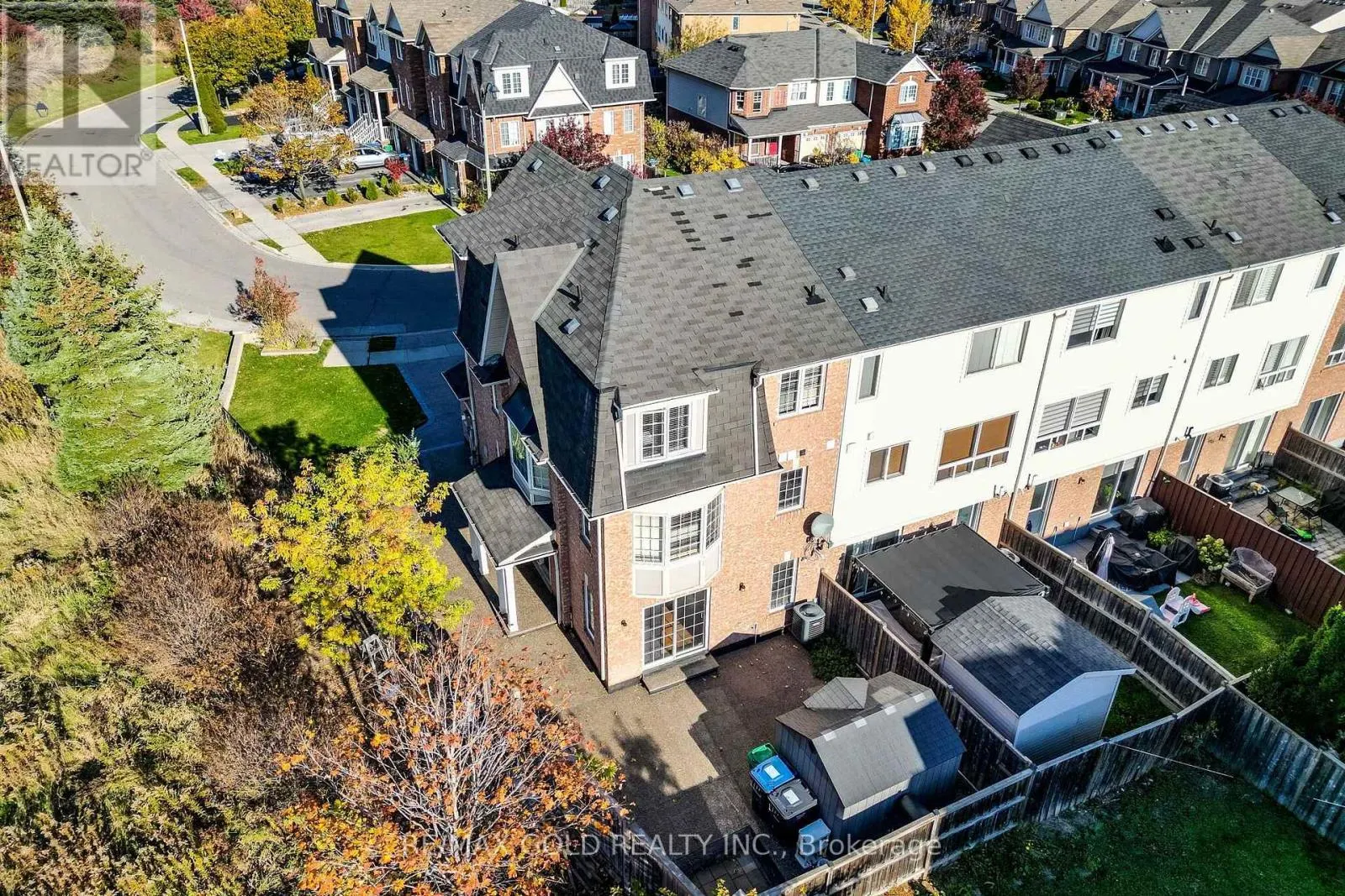 102 DECKER HOLLOW CIRCLE