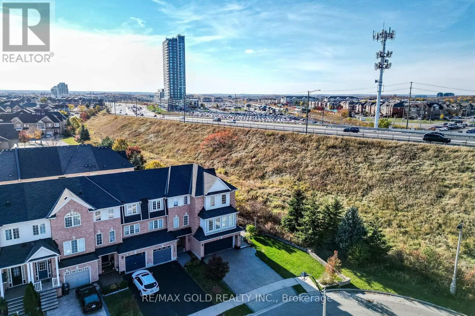 102 DECKER HOLLOW CIRCLE