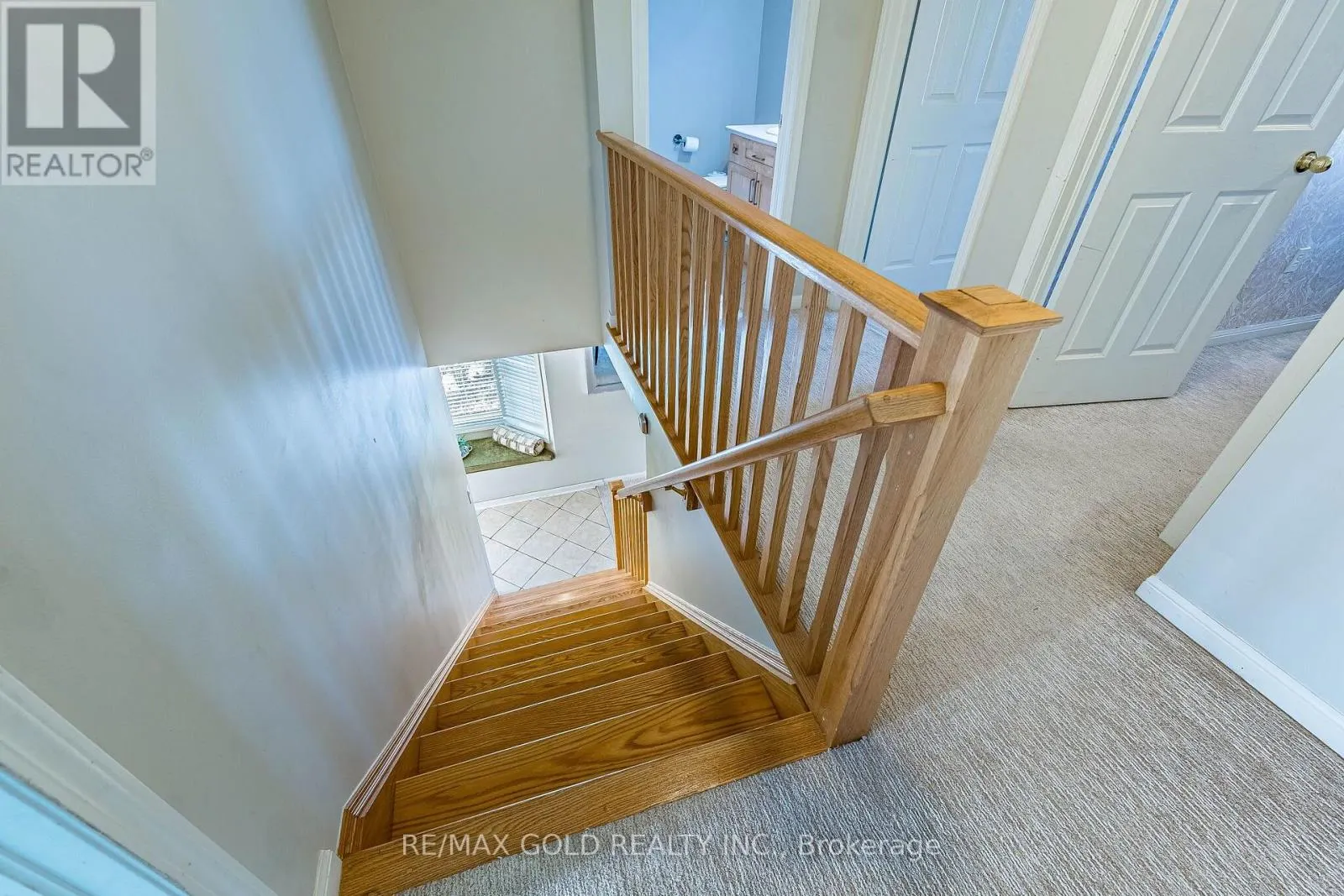 102 DECKER HOLLOW CIRCLE