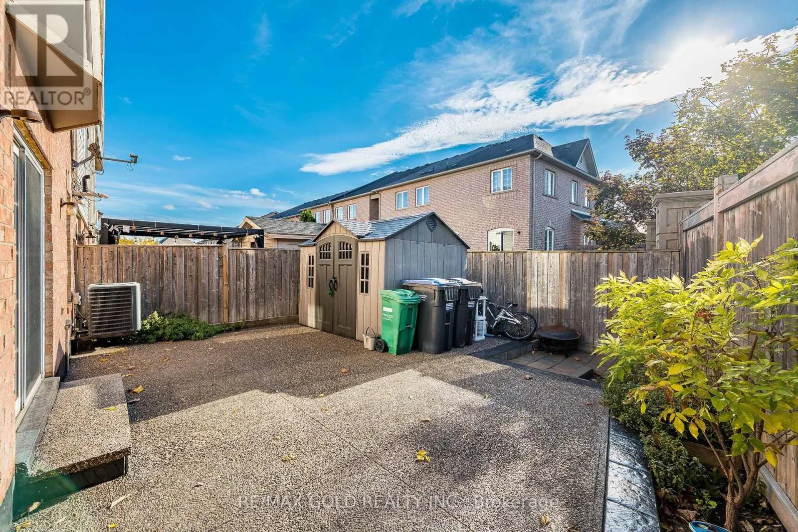 102 DECKER HOLLOW CIRCLE