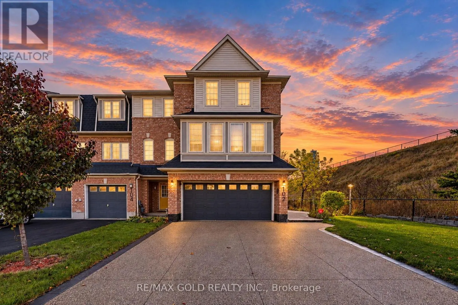 102 DECKER HOLLOW CIRCLE