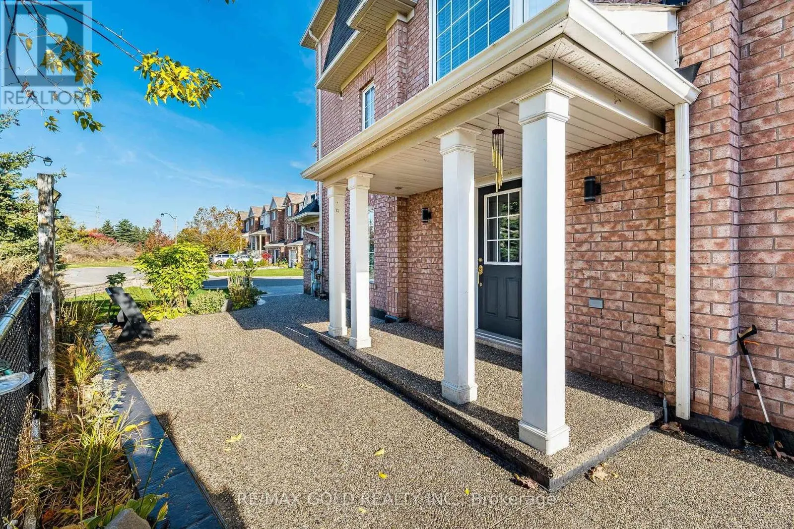 102 DECKER HOLLOW CIRCLE