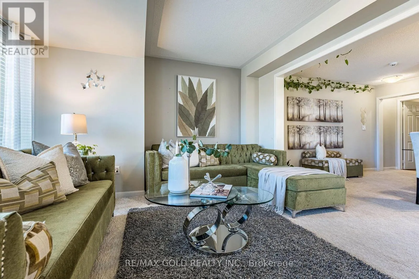 102 DECKER HOLLOW CIRCLE