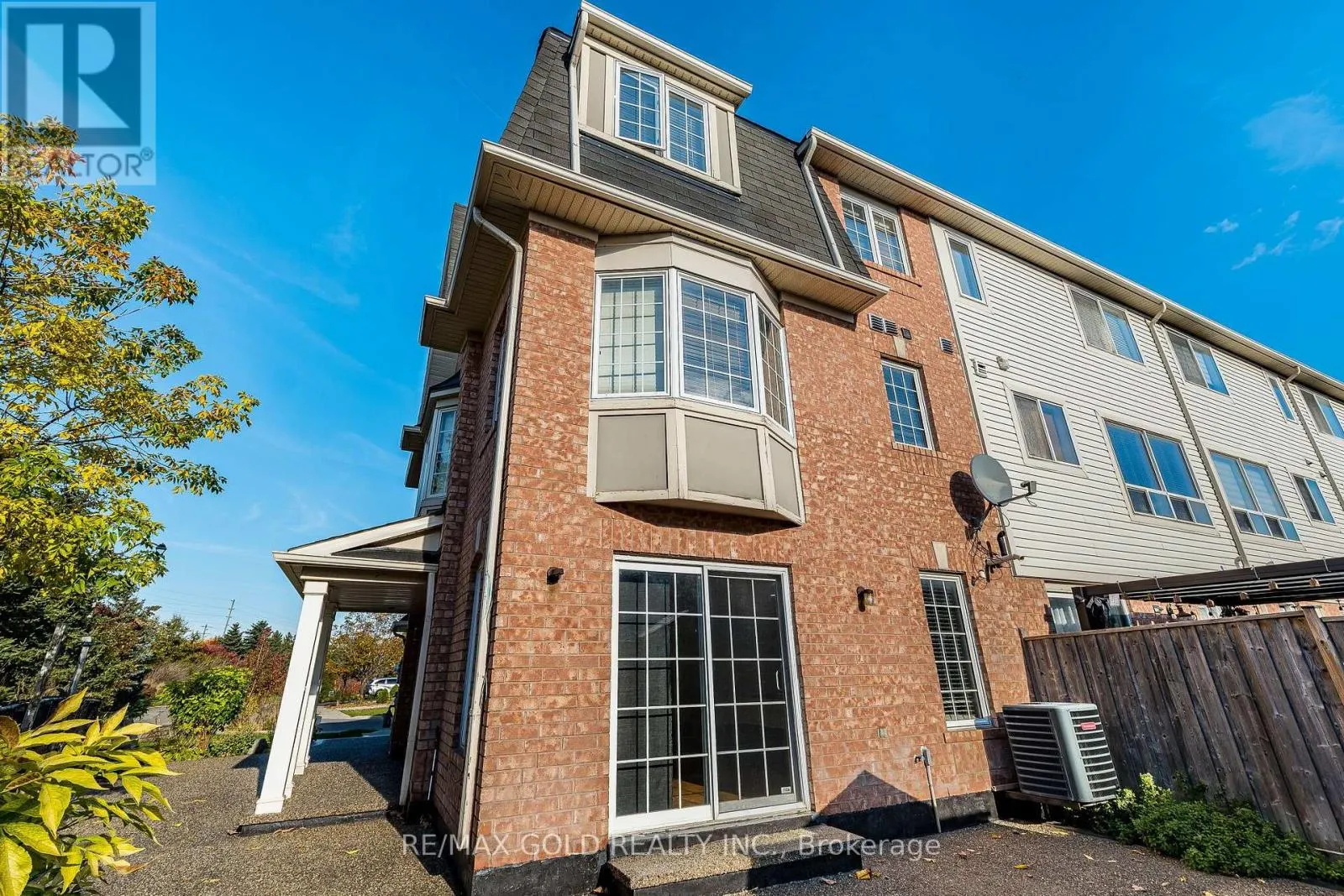 102 DECKER HOLLOW CIRCLE