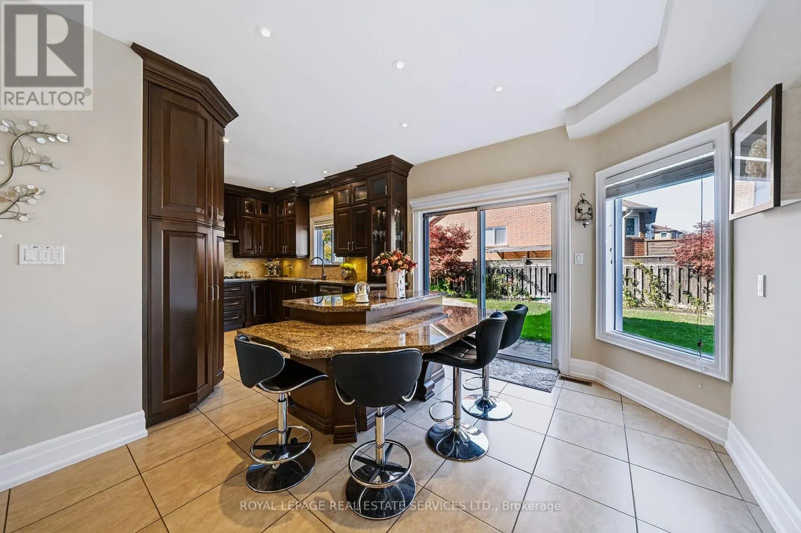 1349 MIDGREEN LANE