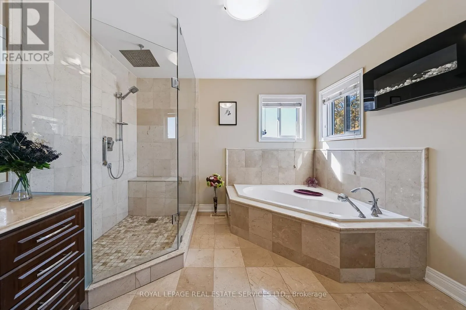 1349 MIDGREEN LANE