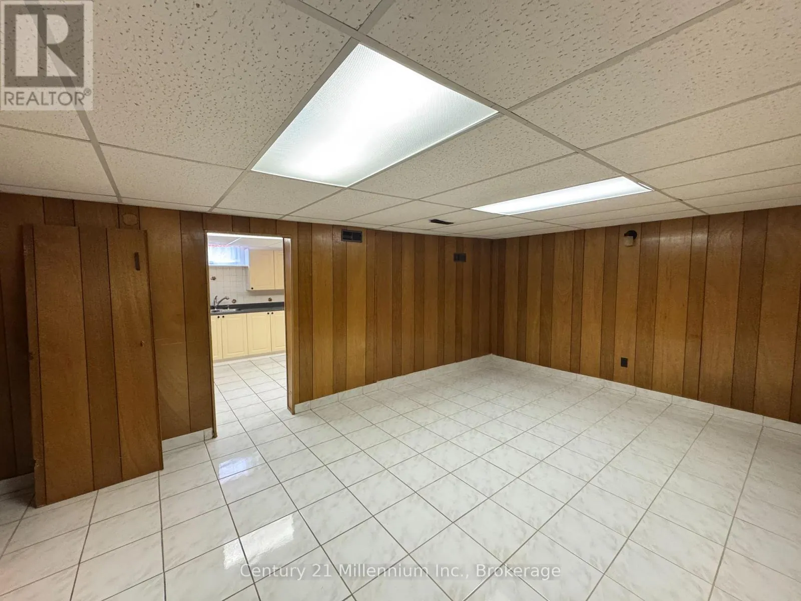 353 CHANTENAY DRIVE