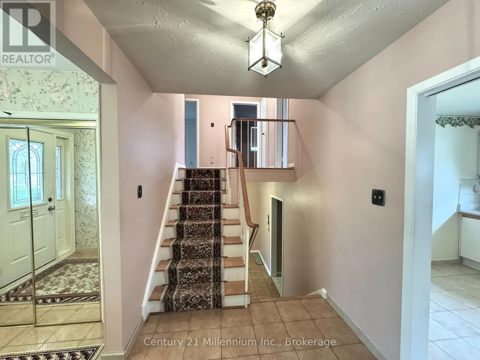 353 CHANTENAY DRIVE