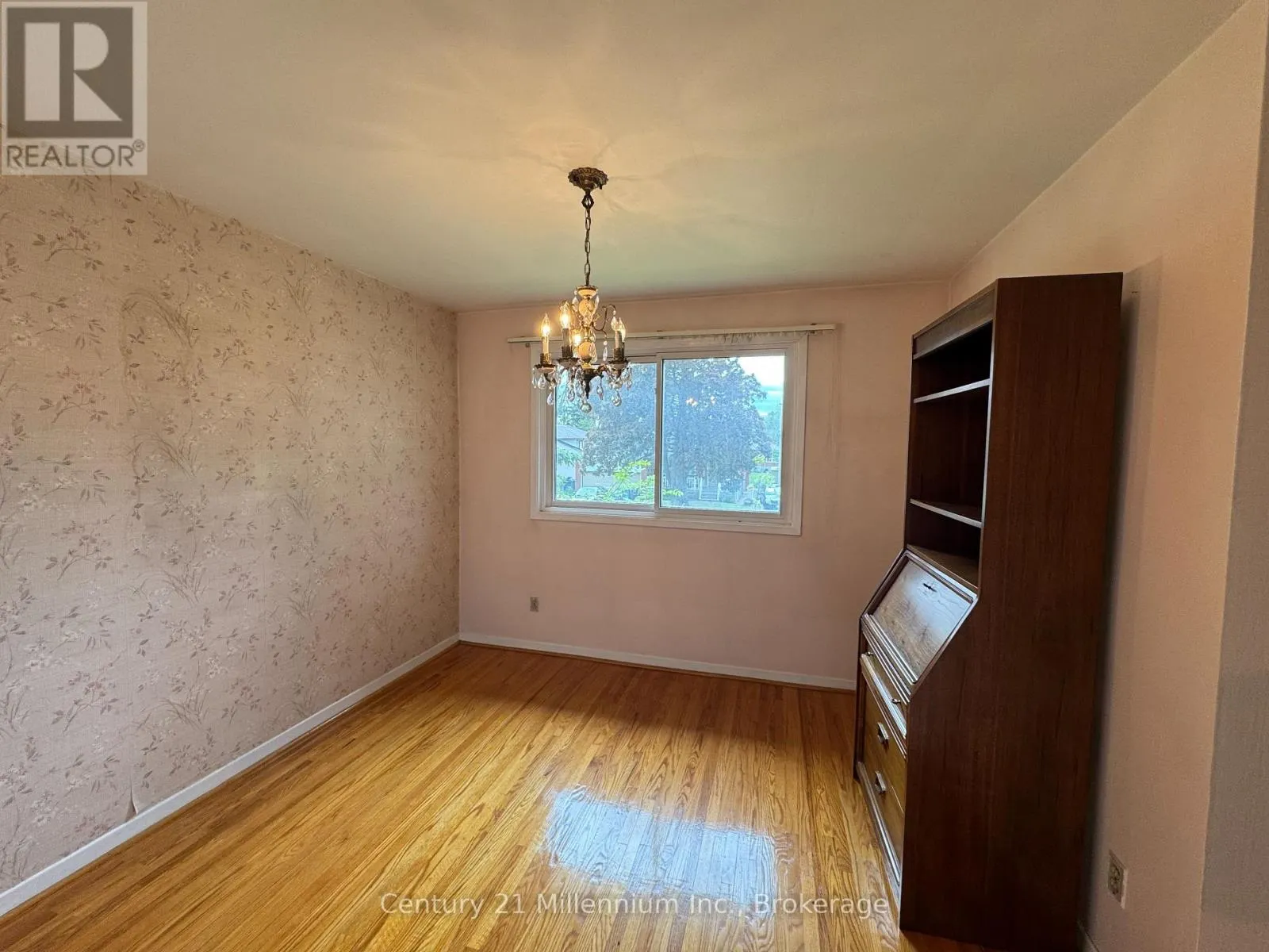 353 CHANTENAY DRIVE