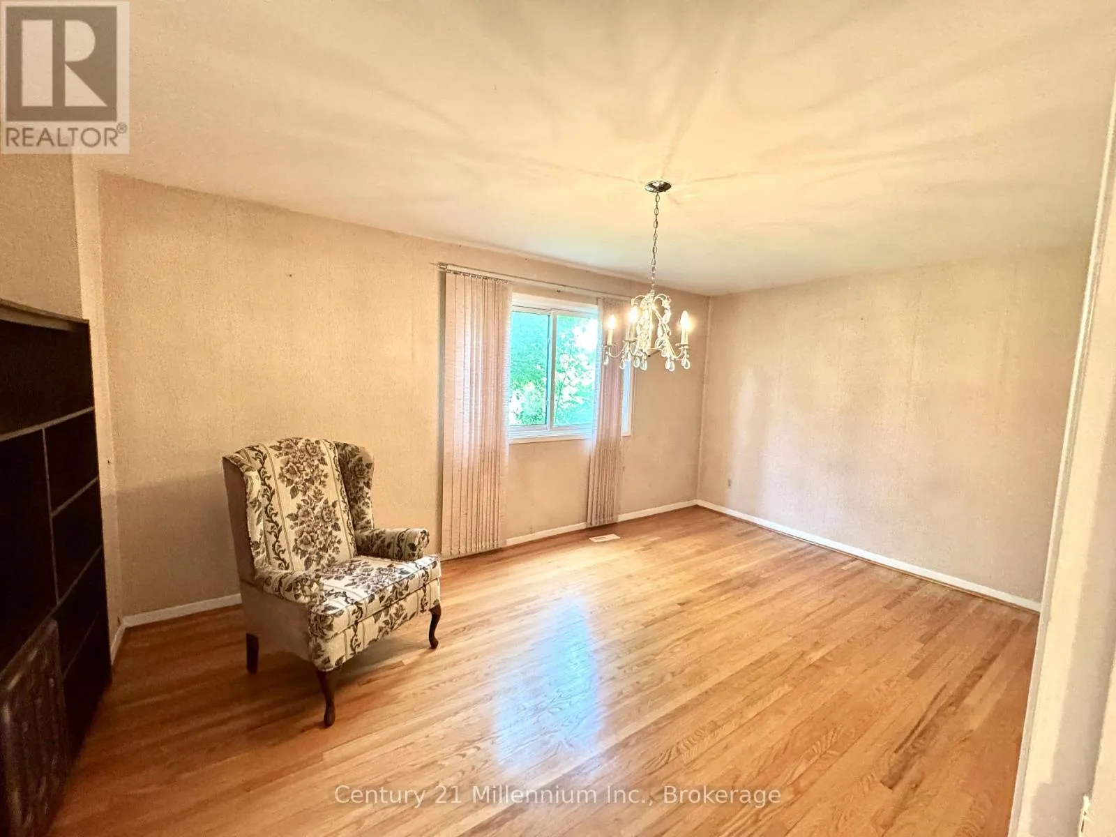 353 CHANTENAY DRIVE