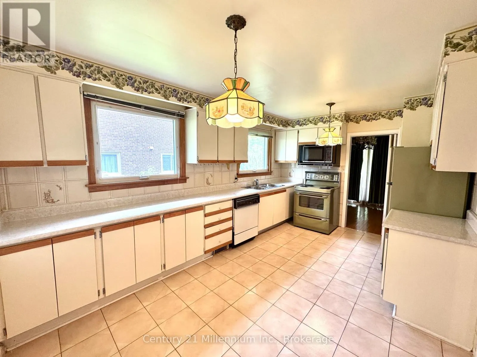 353 CHANTENAY DRIVE